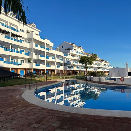 2 Bedrooms Sea And Pool View Apt In Duquesa Golf & Gardens Manilva Castillo de Sabinillas Eksteriør bilde