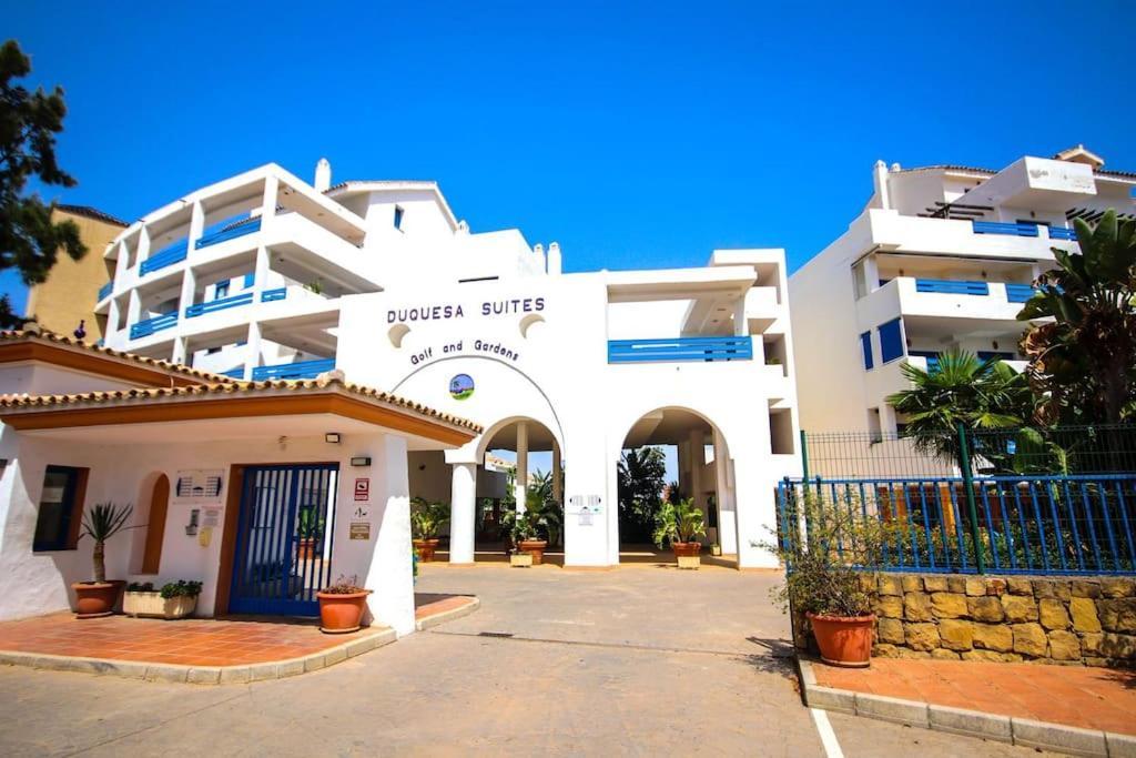 2 Bedrooms Sea And Pool View Apt In Duquesa Golf & Gardens Manilva Castillo de Sabinillas Eksteriør bilde
