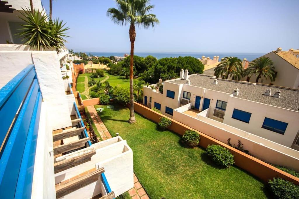 2 Bedrooms Sea And Pool View Apt In Duquesa Golf & Gardens Manilva Castillo de Sabinillas Eksteriør bilde