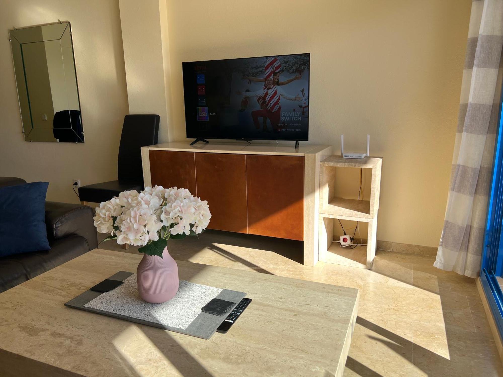 2 Bedrooms Sea And Pool View Apt In Duquesa Golf & Gardens Manilva Castillo de Sabinillas Eksteriør bilde